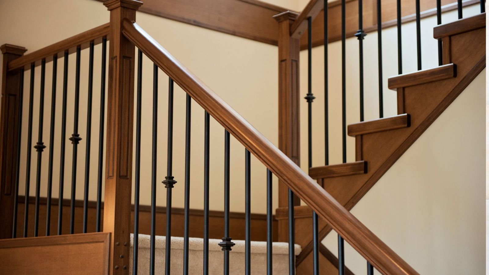 Torbalı Demir Merdiven Korkuluğu